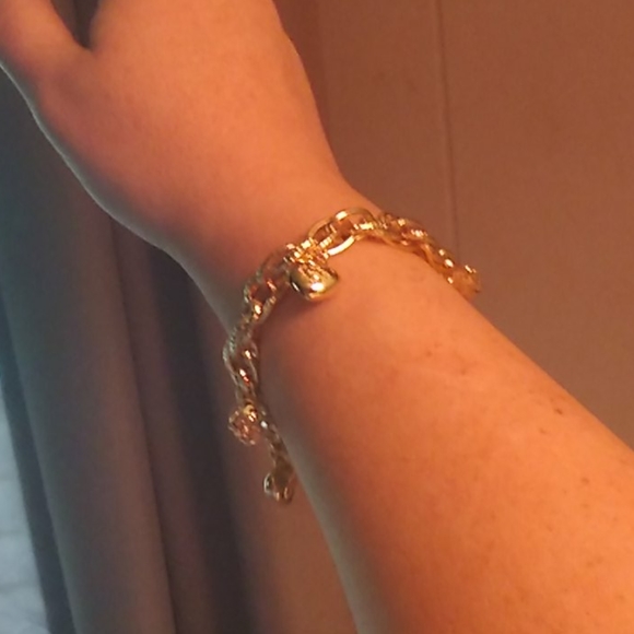 18K Gold Filled Stainless Steel Heart and Flower - Picture 9 of 9